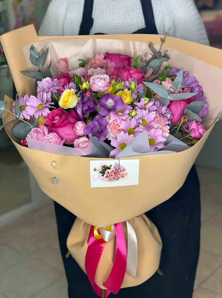 Букет цветов из: Хризантемы, Гвоздики и Альстромерии в Шолохово