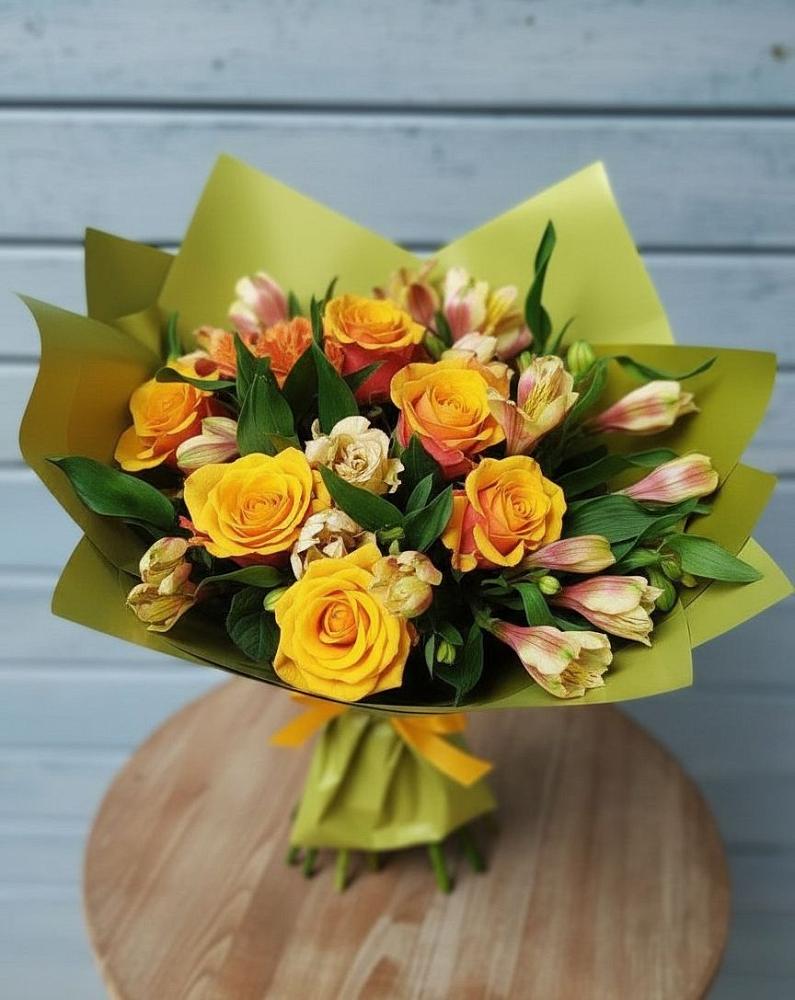 Букет цветов из: Альстромерии и Розы в Шолохово