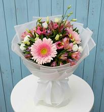 Букет цветов из:  Герберы, Альстромерии и Лизиантусы в Шолохово