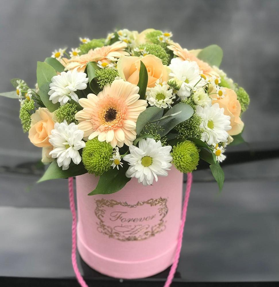 Цветочная композиция из Розы, Герберы и Хризантемы в шляпной коробке в Шолохово